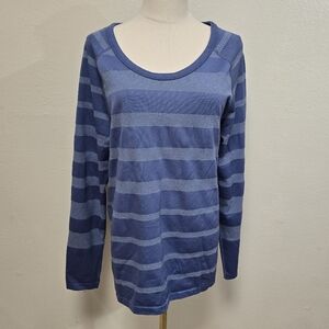 The North Face Striped Base Layer Blue Size Large NWOT